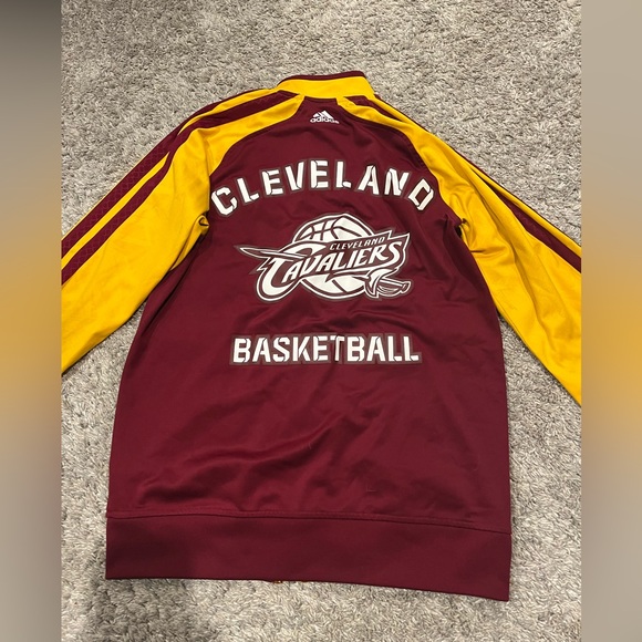 Cleveland Cavaliers Adidas Full Zip Red and Yellow Men’s Size Small - Picture 6 of 7